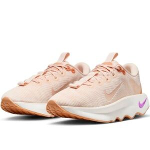 Nike Women’s Motiva Walking shoe